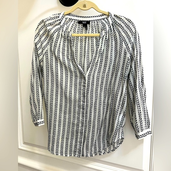 PAIGE Tops - Paige Braylee Long Sleeve 100% Cotton Top Size XS